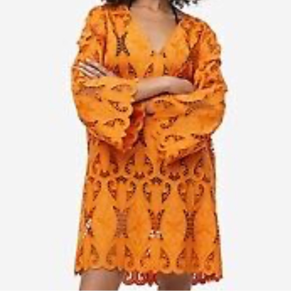H&M EMBROIDERED DRESS LACE
BRODERIE ANGLAISE KAFTAN